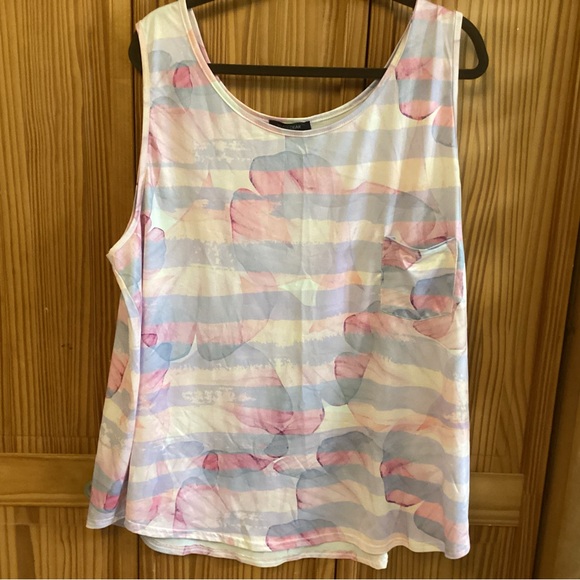 3 colorful Loveu plus size tanks.3X - Picture 3 of 7